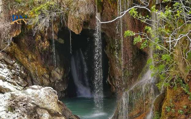 بهترین فصل بازدید از آبشار سمیرم
